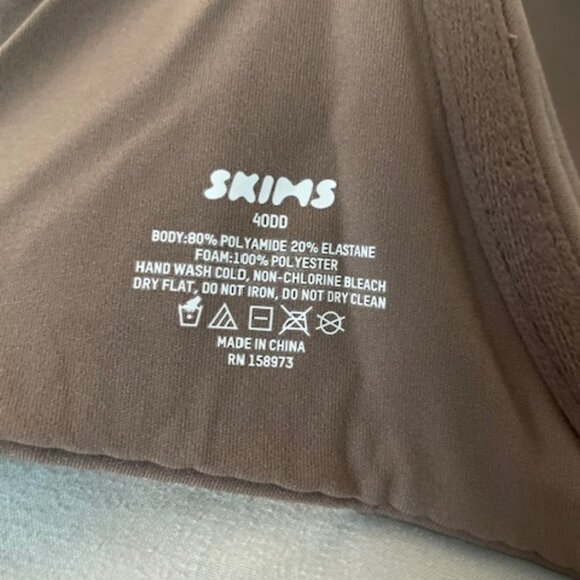 NWT SKIMS Bra BUNDLE Four x 40 DD Foam Cups Underwire Lightweight Umber Neutral - Picture 5 of 8